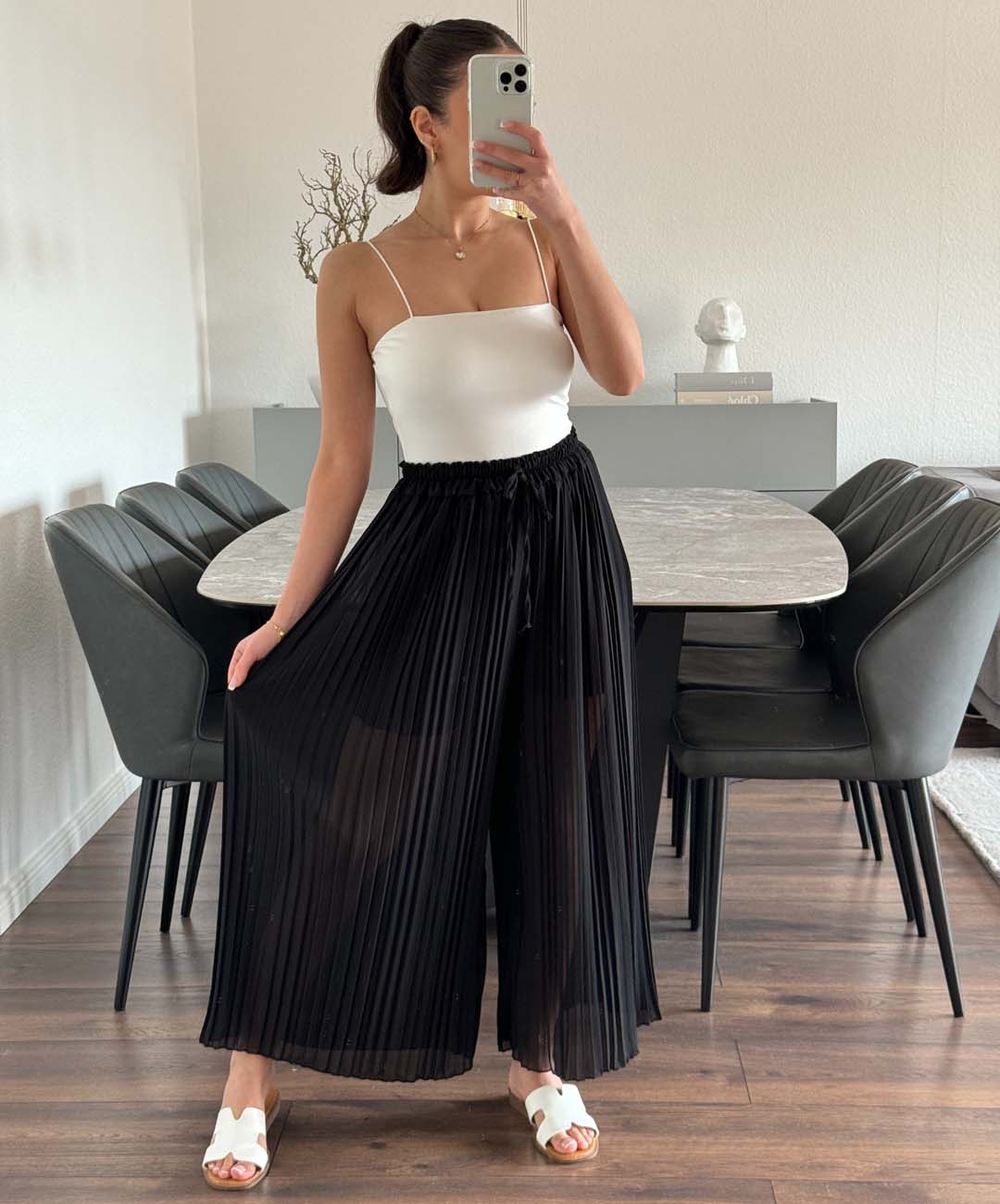 Schwarze plissee hose Clearance